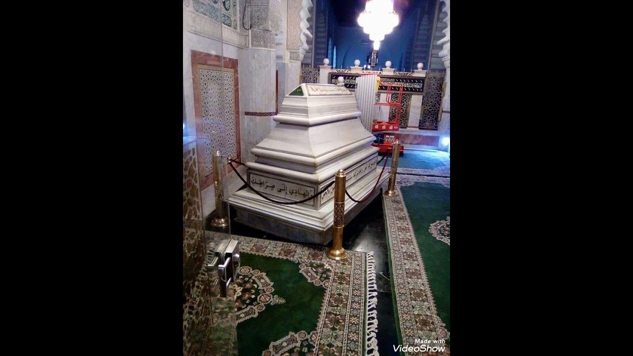 مدح تجاني البغض والعوج بكاني والظلم عاد داير غيام. مكتوبة بصندوق الوصف