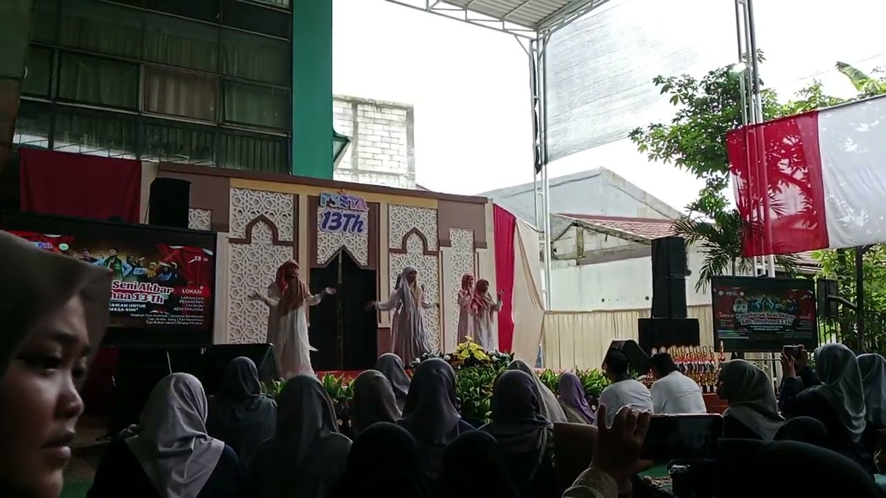 Tari Tabbassam | Arabic Song 