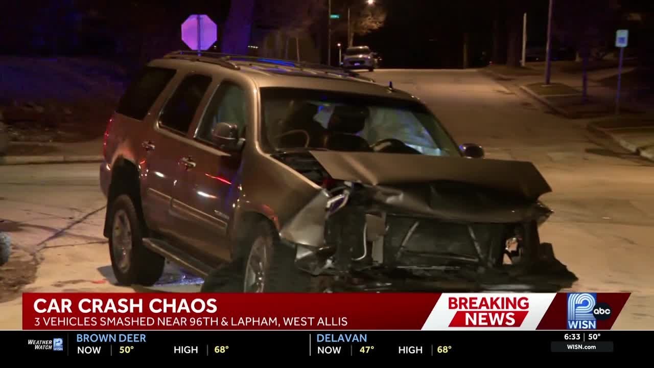 Vehicle hits multiple parked cars in West Allis, police investigating