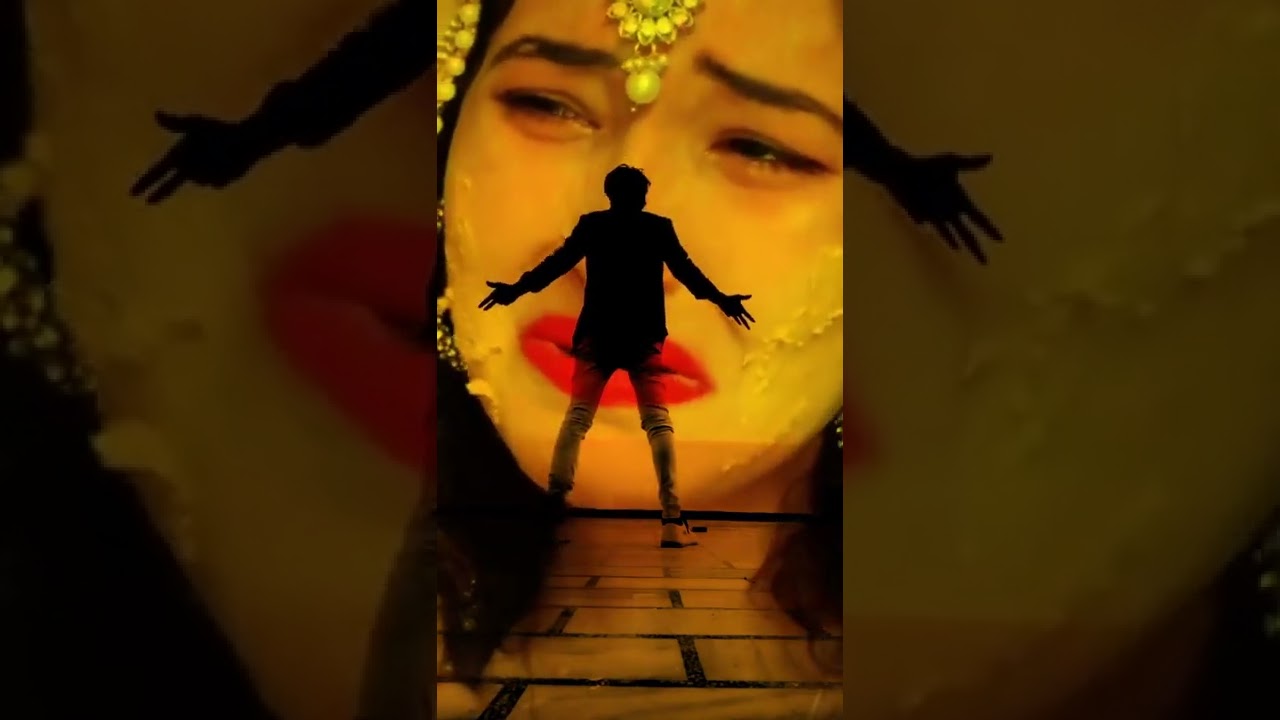 Hamen bhula do Magar yah to Yad hoga Nai Sadak per purana Makan Kiska hai