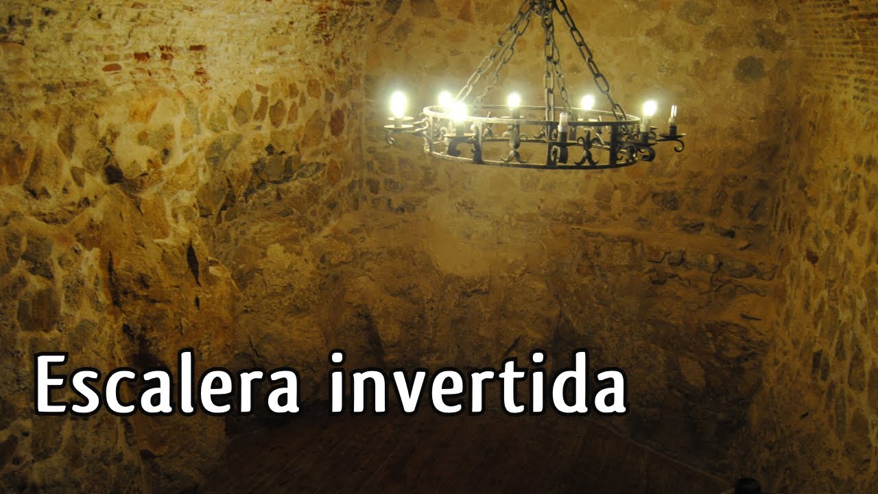 El Castillo de la Escalera INVERTIDA en Consuegra! (PROFECIA)