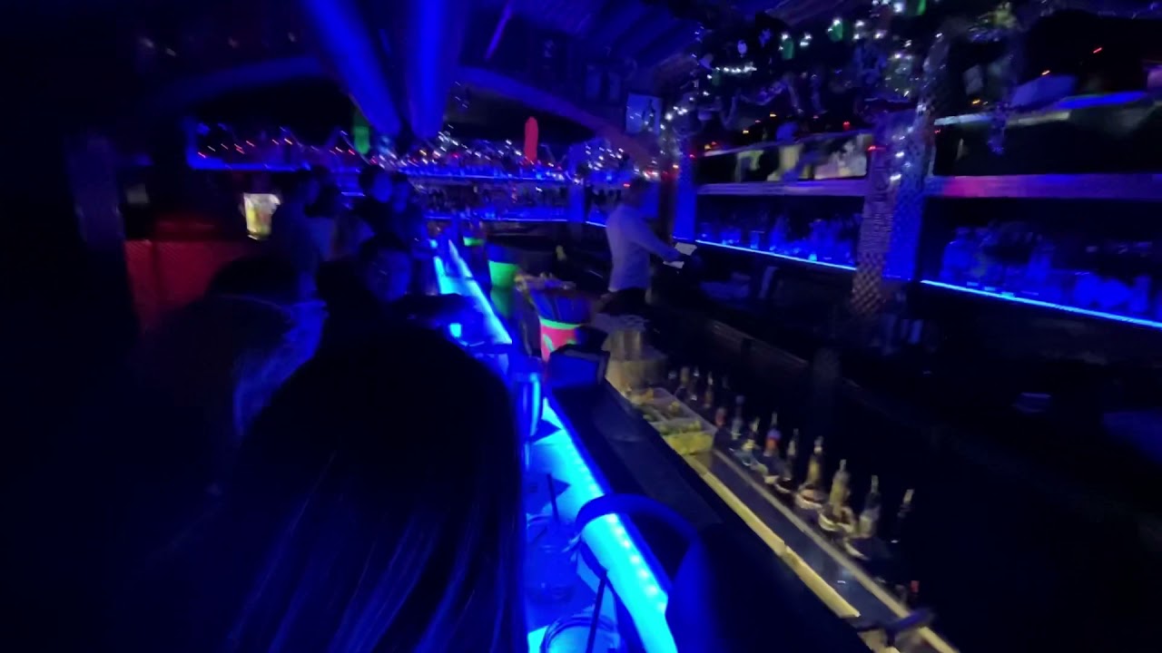 Partying at Cafe 80’s Prague