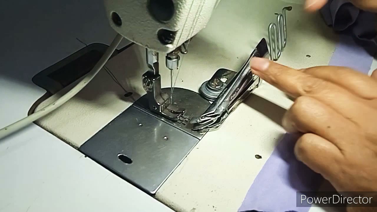Colocación de Embudo/Folders en máquina recta