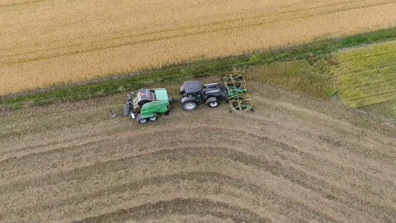 Agronic WR600  raking and baling