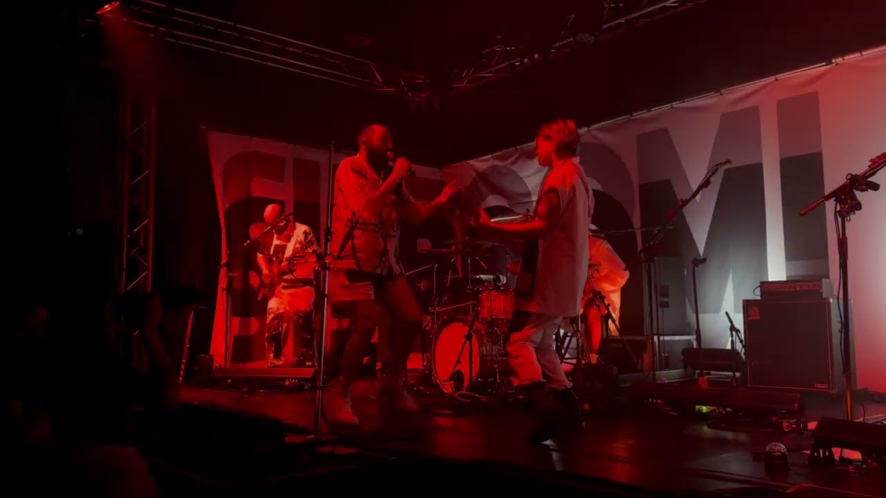 Si! Boom! Voilà! - Gogna Ragazzo Gogna @Hiroshima Mon Amour