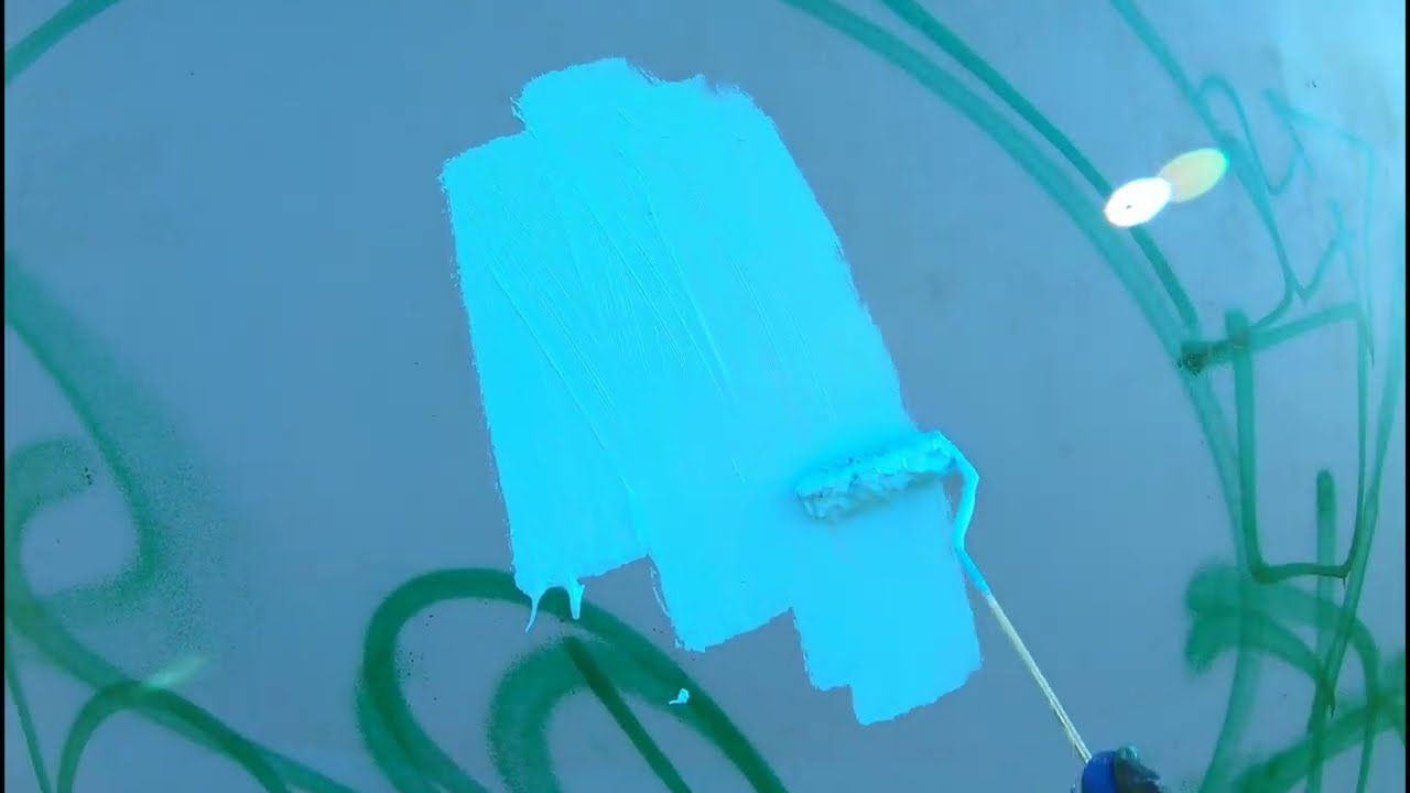 Raw blue graff