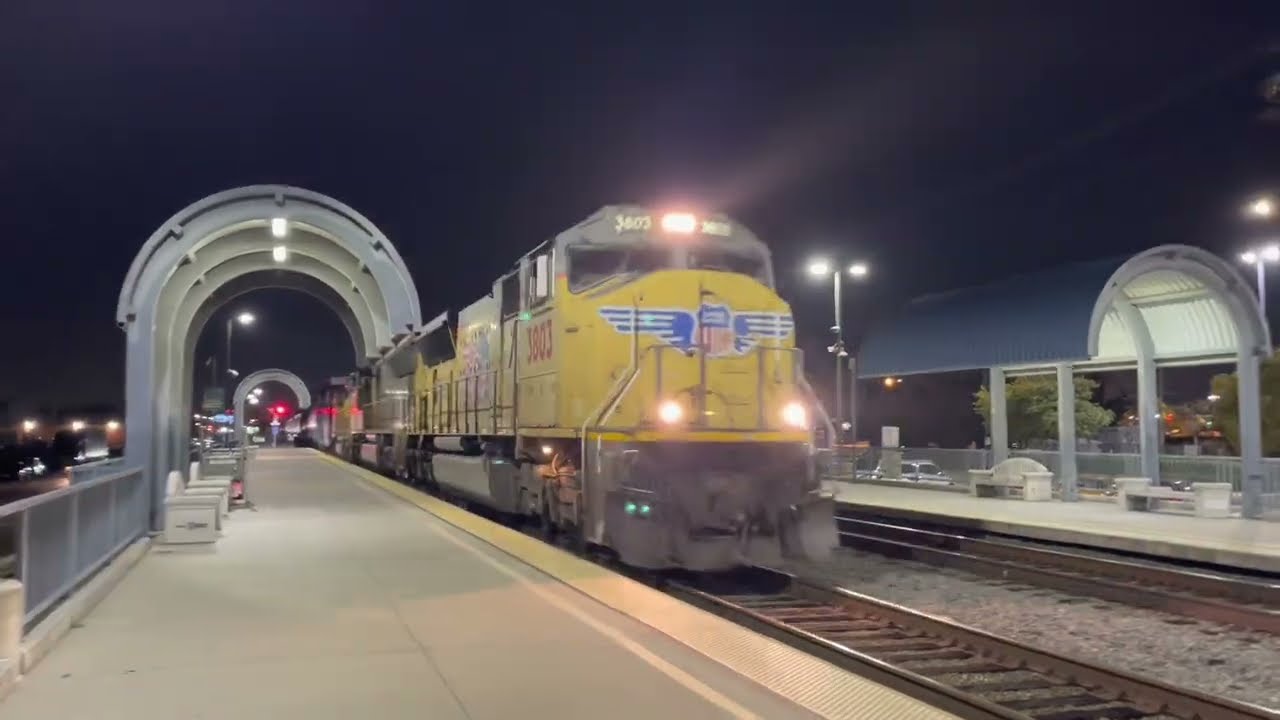 Trains of 2/2/2023 + An Airplane