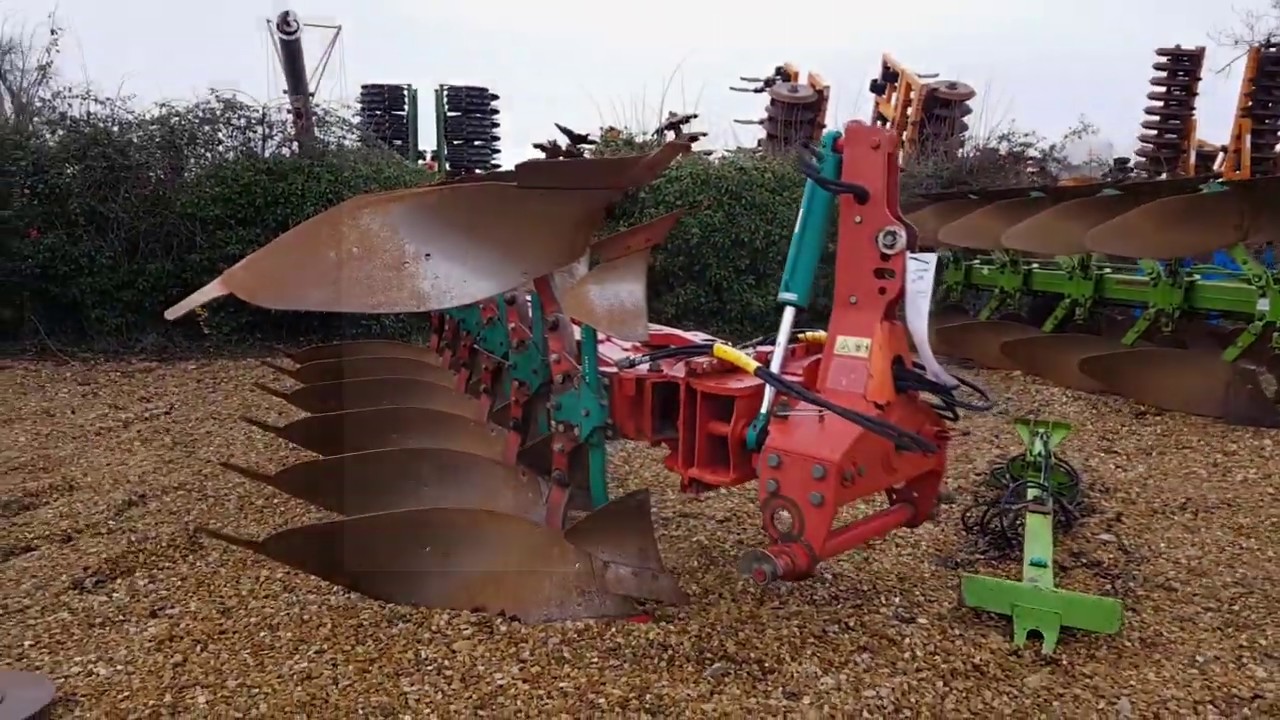 KVERNELAND LB85/300 6 FURROW, HYD VARIWIDTH PLOUGH, NO.28 BODIES,