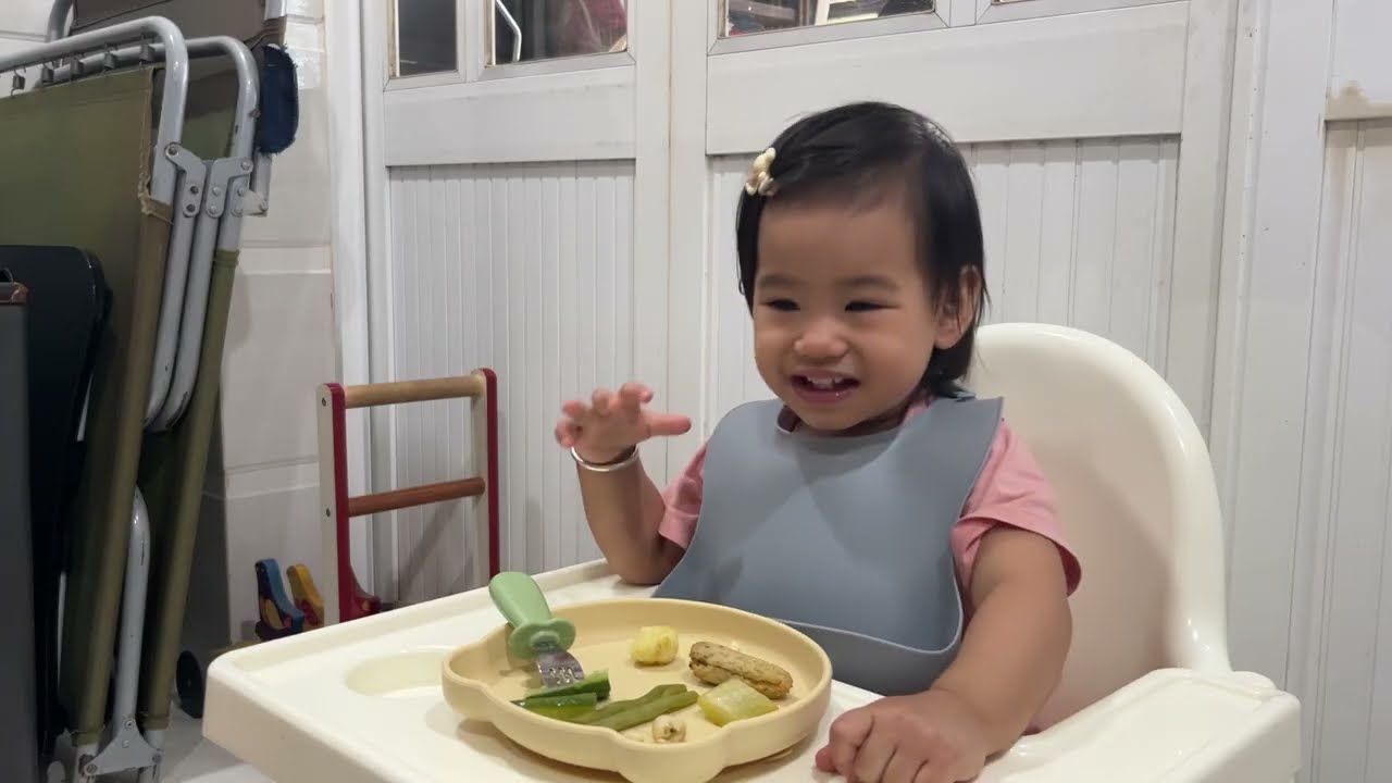 Carrot ăn dặm ngày 211 - 26/01/2026 - tôm, đậu ve, xúc xích heo, bí đao, dưa hấu