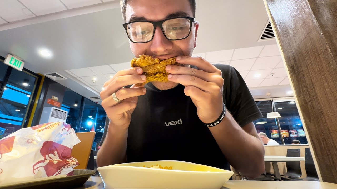 Ochutnal Jsem Nejznámější Fastfood na Filipínách 🇵🇭