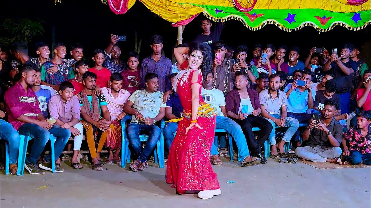 বিয়ে বাড়ির উরাধুরা নাচ | Roser Kotha Koia Amay Dj | Bangla New Wedding Dance 2025 | Dance By Juthi