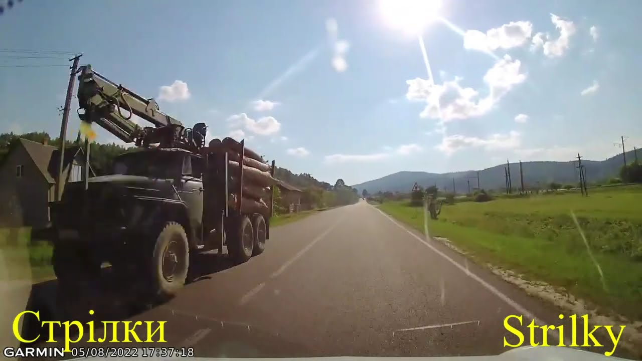 Ukraine. Staryi Sambir to Yasenytsia-Zamkova / Старий Самбір - Стрілки - Ясениця-Замкова 08.22