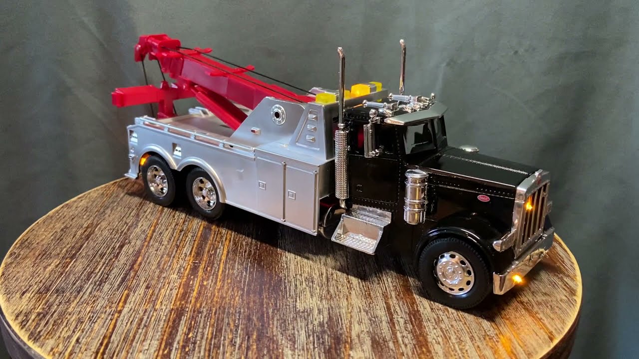 1:32 Scale NewRay Tow Truck With Working LED Lights