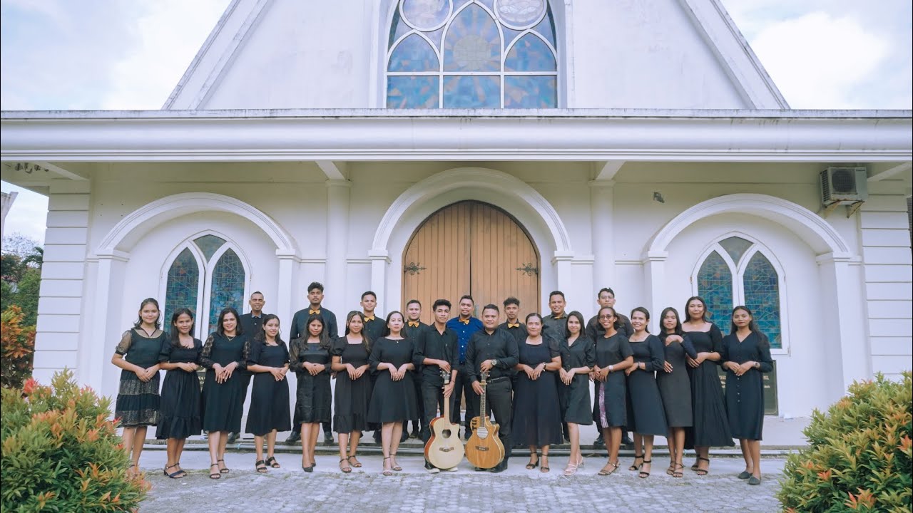 Agnus Dei With 