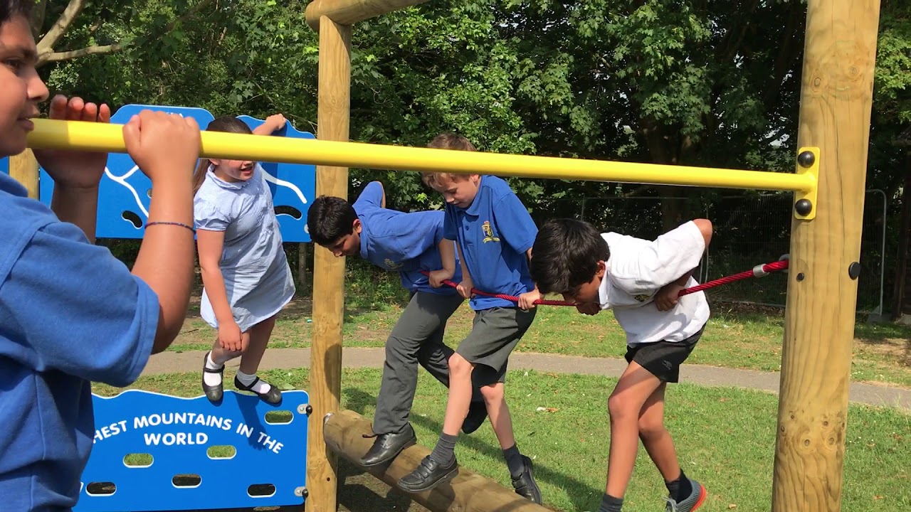 Cassiobury Junior School's Apollo Challenger