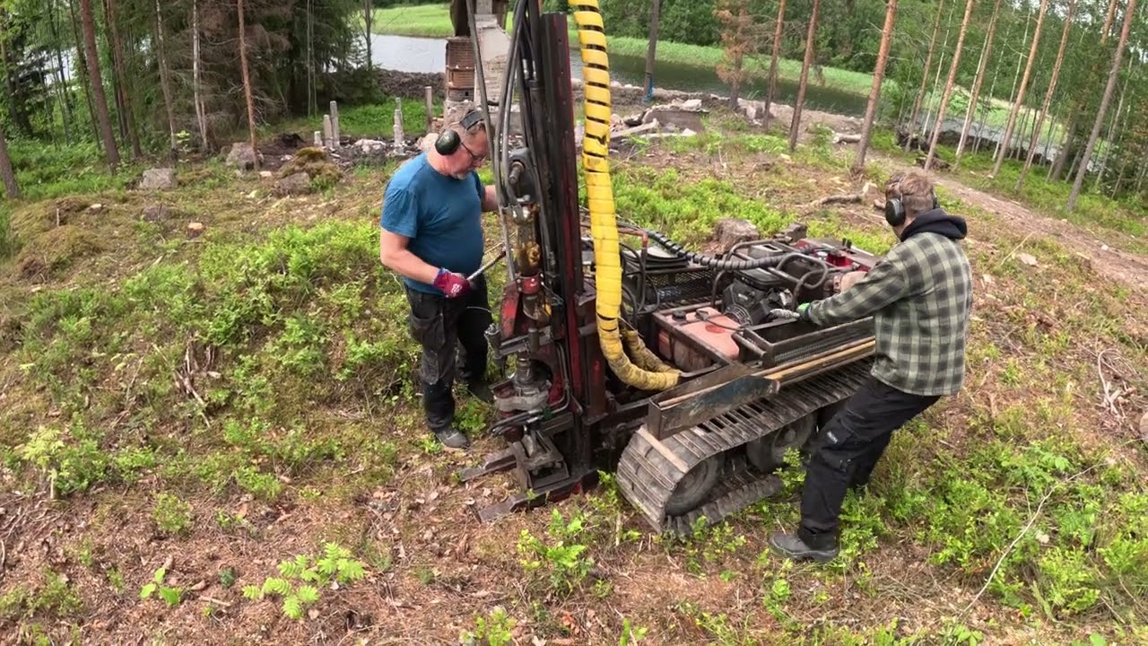 Uusi talo osa 7. Näin tehdään omakotitalon maapohjan pohjatutkimus.