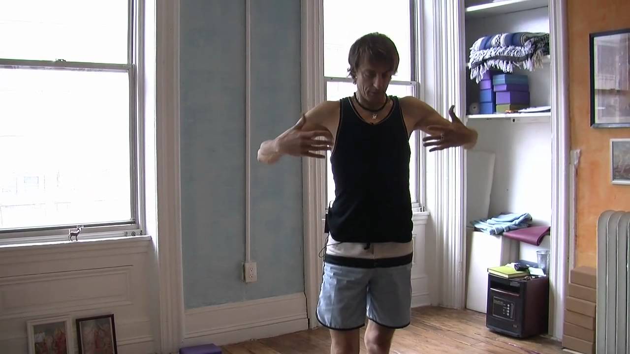 Lengthen the achilles tendon for Pasasana with David Garrigues