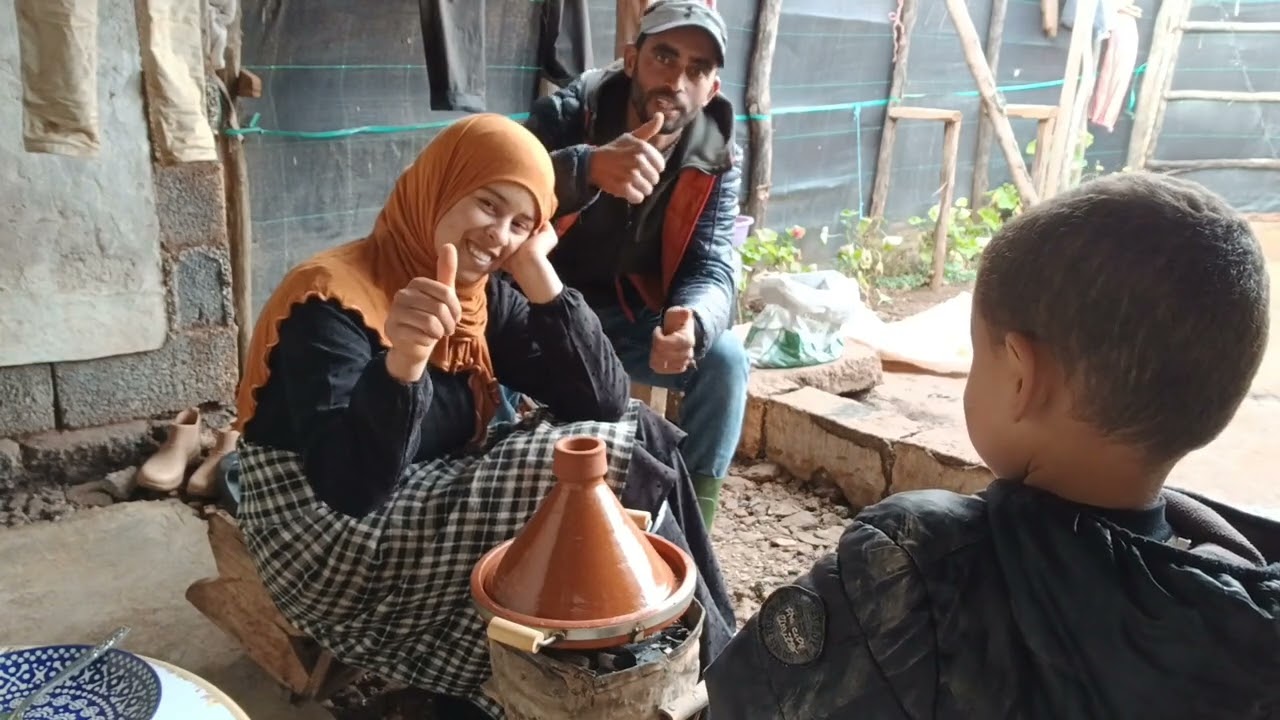 فيديو جديد ونهار جديد😍 غاده دير معكم الطواجين🤔 الفاخر انتمنى يعجبكم😋