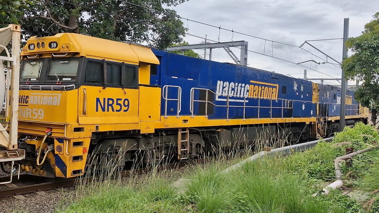 03/03/26 Pacific National Infrabuild Steel Train 3NY3 passing Homebush 