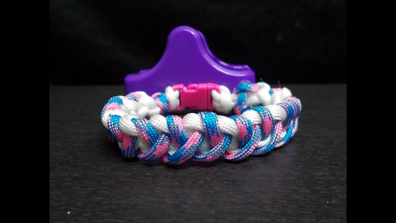 Weavy Loops bracelet Vanity