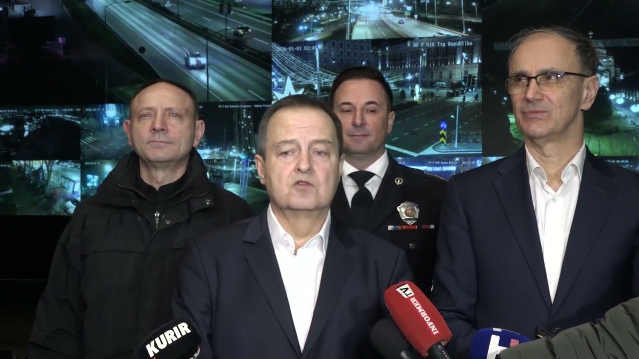 Ministar Dačić je putem radio-veze čestitao novogodišnje praznike policijskim službenicima
