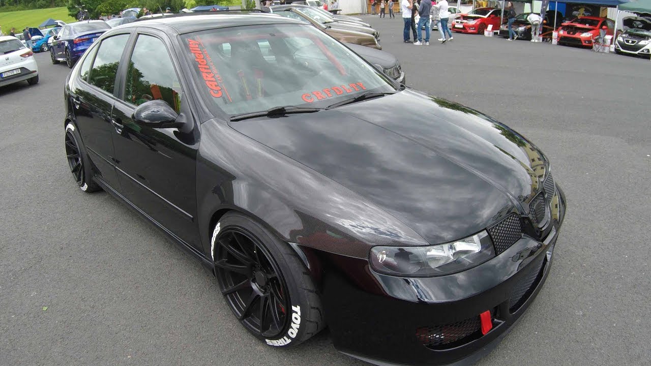 Seat Leon 1M Porsche brakes Recaro seats carbon part tuning show car walkaround and interior W1281