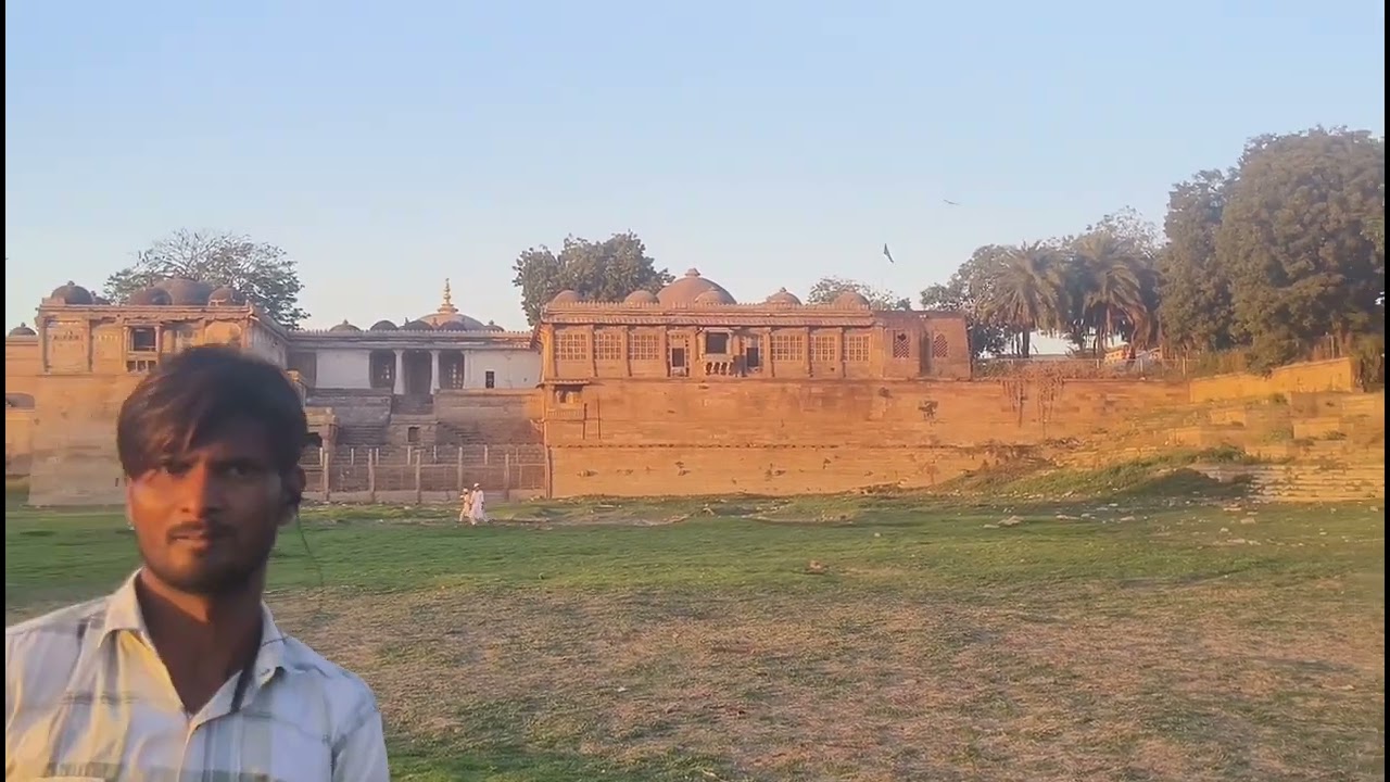 Dargah in Sarkhej, Ahmedabad &middot; Pirana Dargah &middot; Sarkhej Dargah &middot; Shafi Bapu Dargah &middot; Hazrat Usman Sha
