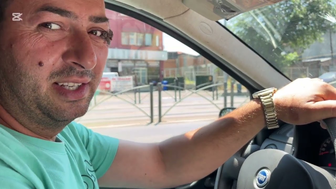 În căutare   O rochie lu patroana