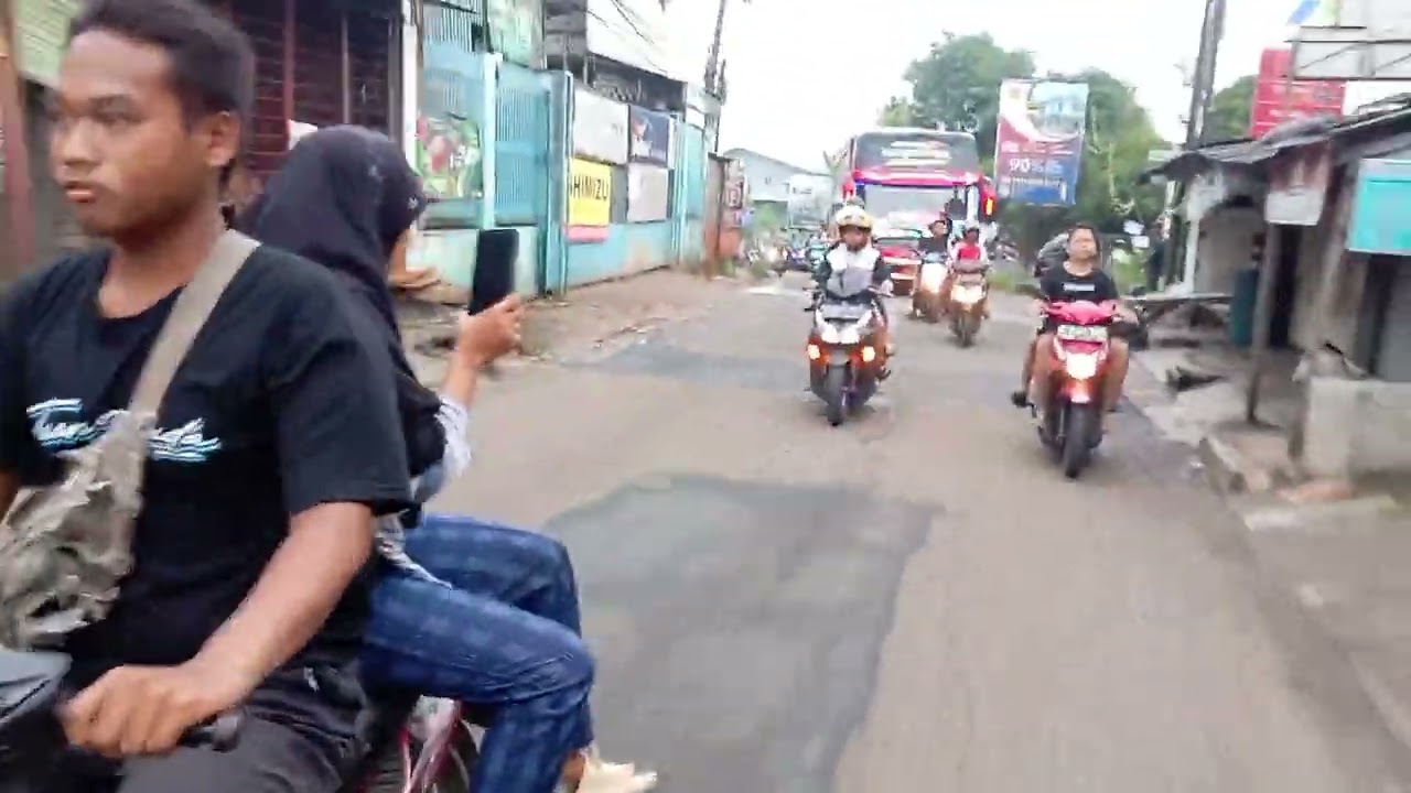 fuul  basuri modul dav ngoyod bus rjb trans Despacito part 1