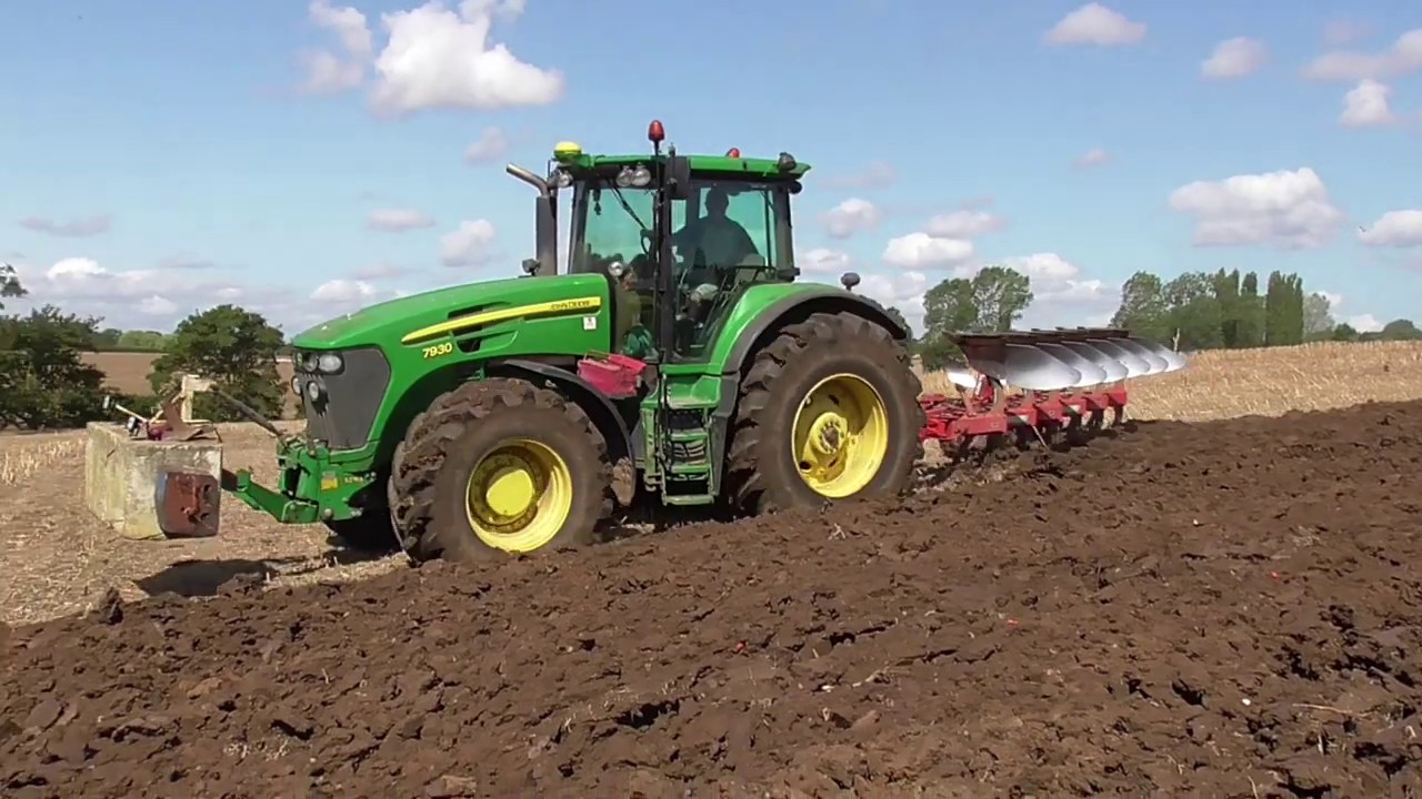 john deere 7930 ploughing in westhall suffolk
