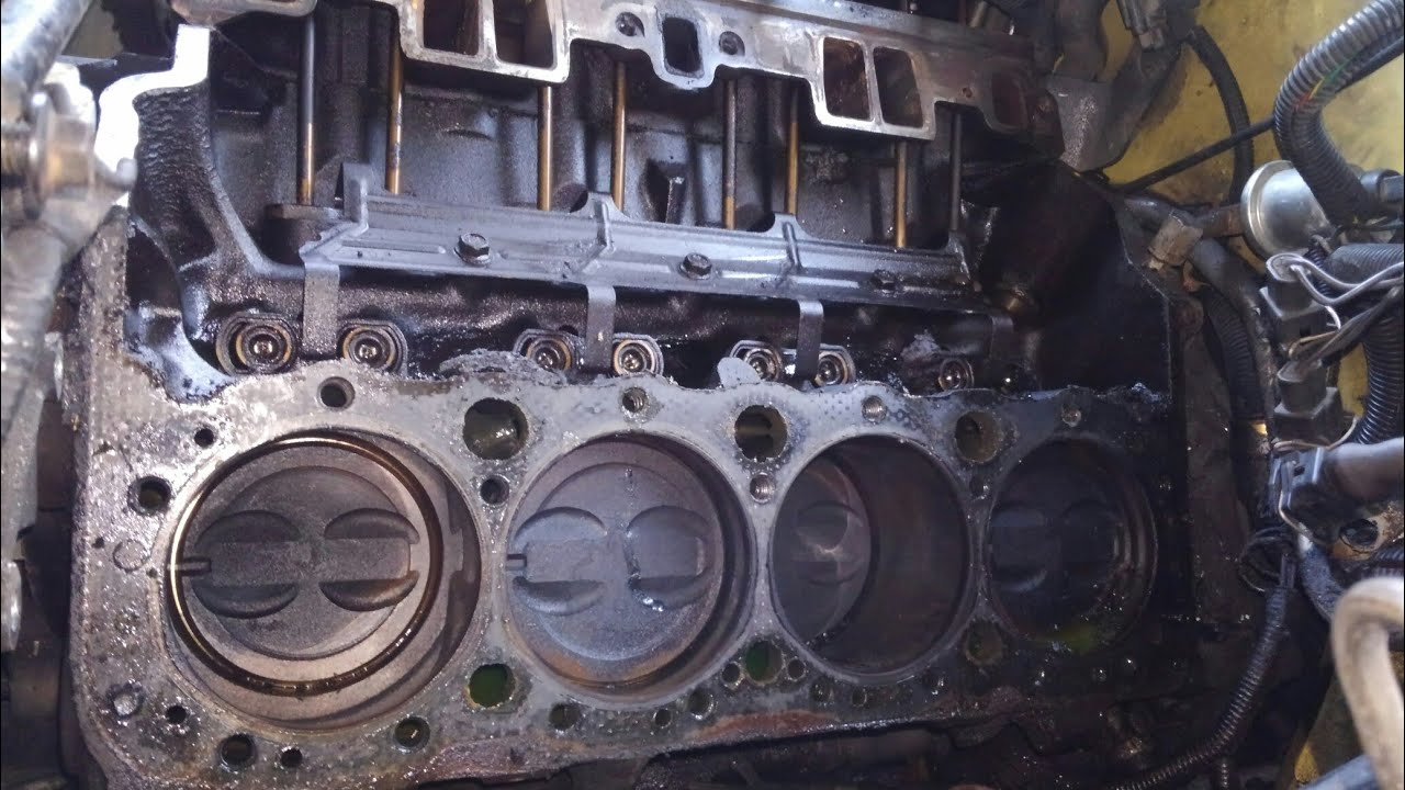 Разборка впрыска топлива Corvette Tuned — снятие головки блока цилиндров