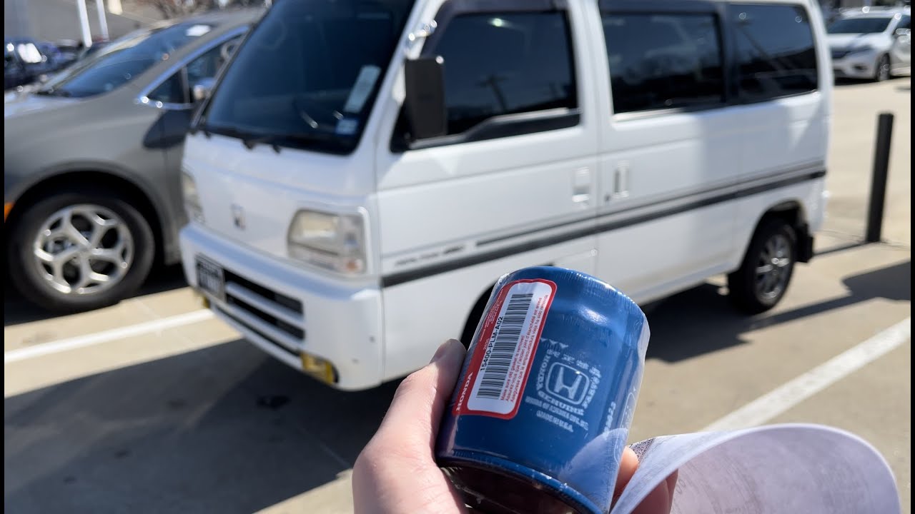 Finally changed the oil in my Kei Van😅 '95 Honda Acty Street