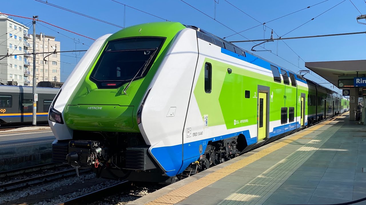 TRENI PASSEGGERI E MERCI in arrivo, partenza e transito alla stazione di RIMINI!