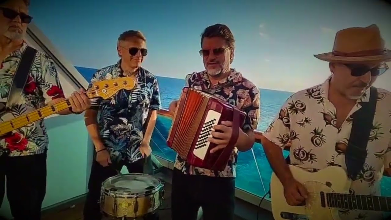 Cèst la Vie Balcony Session - The Silverballs