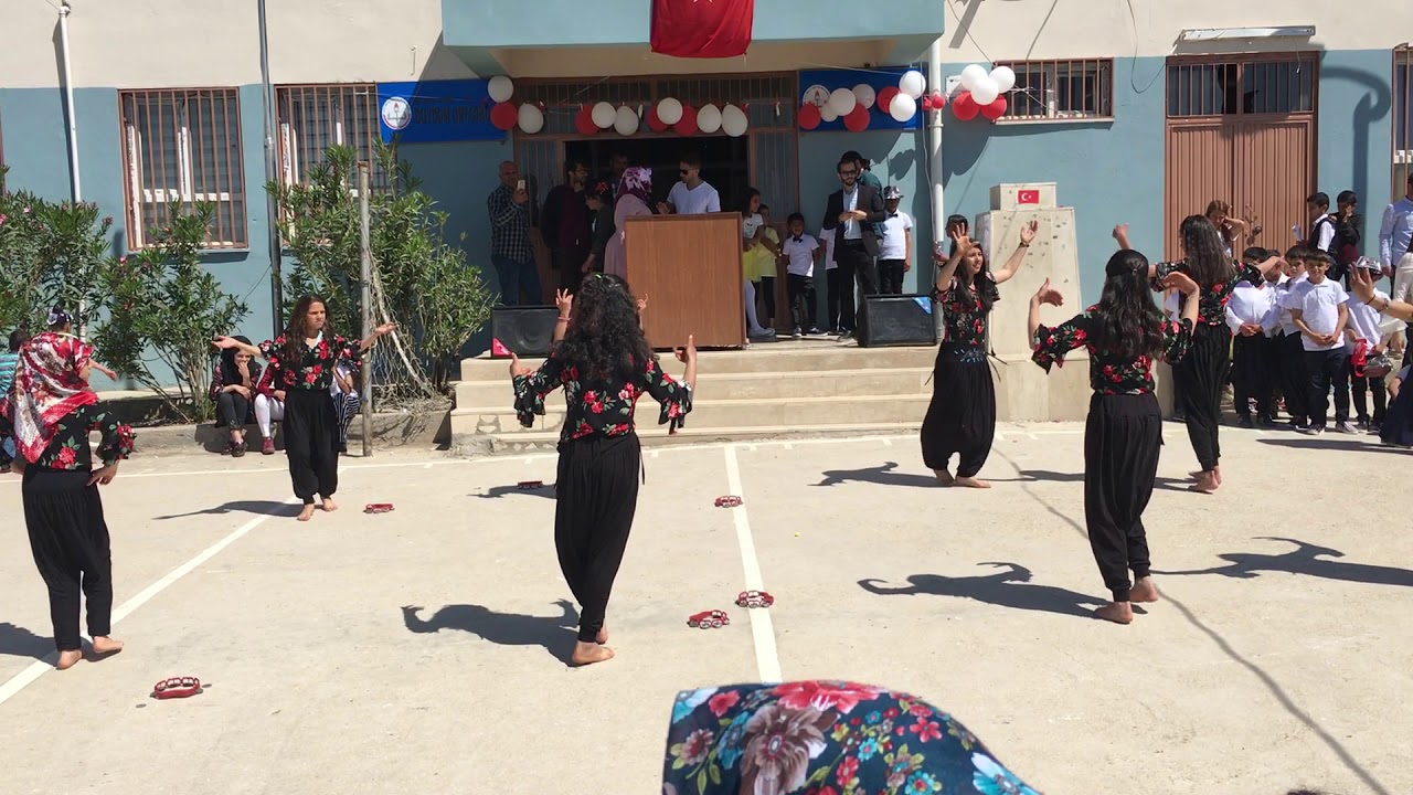 23 Nisan Gösterisi - Gamzeli Yarim / Roman Havası (Duydum Ortaokulu)