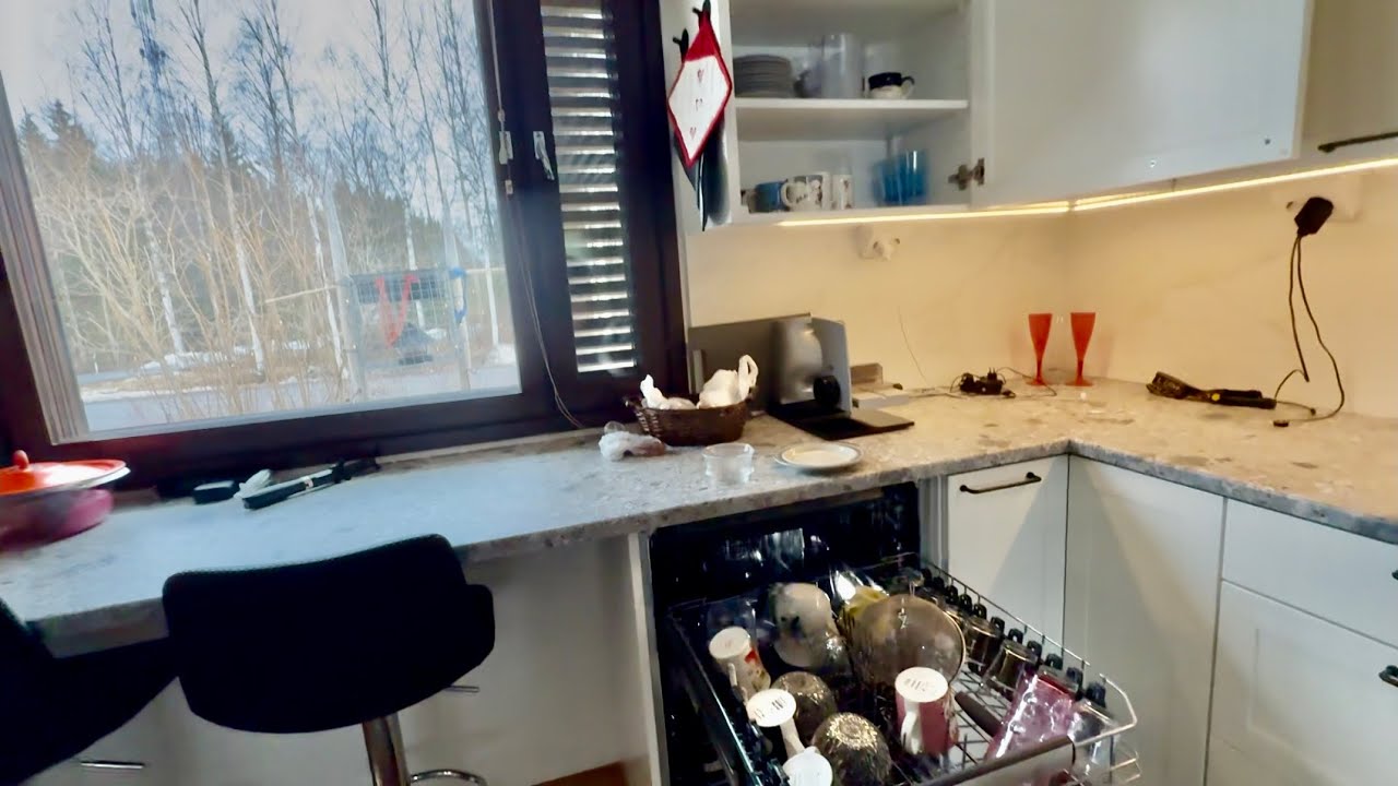 Tiskikoneen paikka puhuttaa🤔 Onko se nyt ihan väärin sijoitettu@Turamummi kanssa?