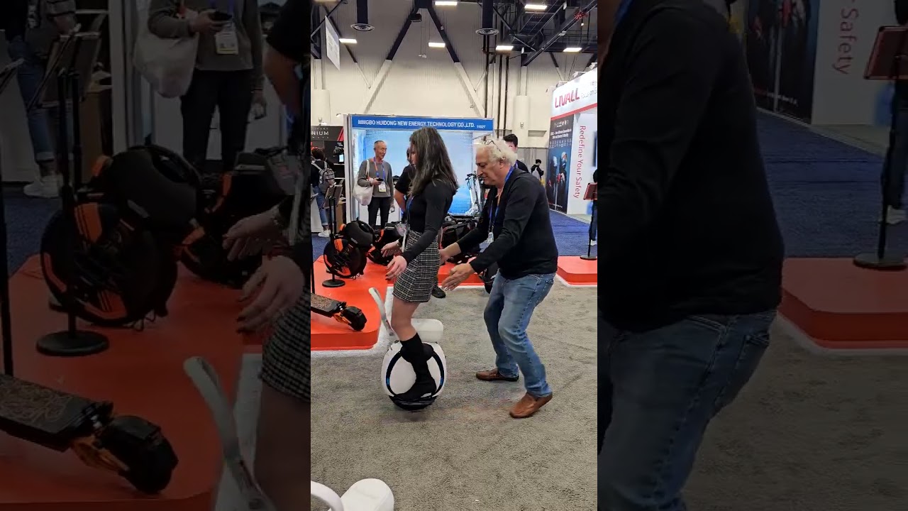 #CES #INMOTION #electricunicycle #EUC #escooter #E20
