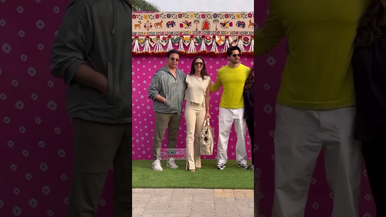 Sid Kiara With Kiara&rsquo;s Parents For Ambani Pre Wedding Festives🥰#sidharthmalhotra #kiaraadvani