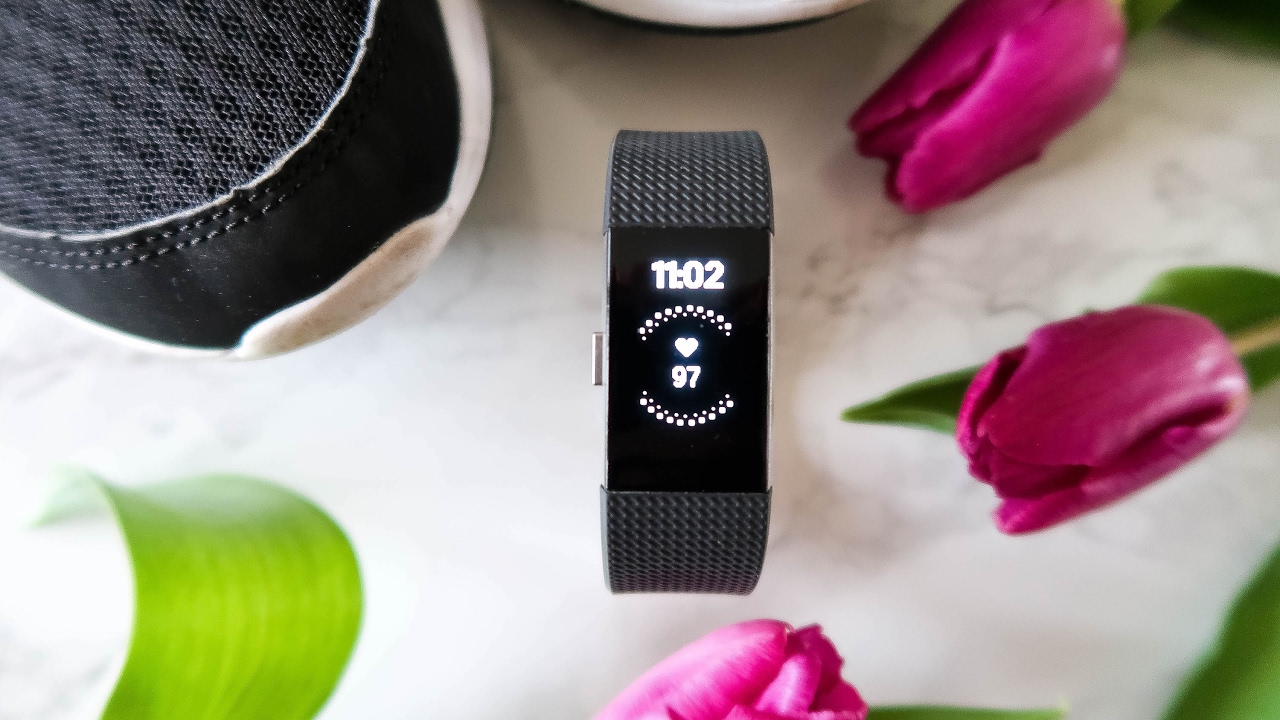 24 HOURS WITH A FITBIT CHARGE 2