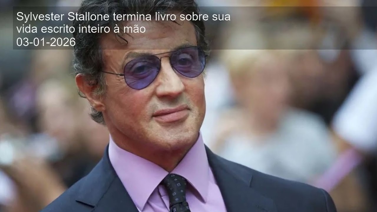 Sylvester Stallone termina livro sobre sua vida escrito inteiro à mão