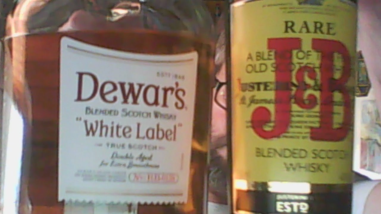 Dewar's White Label против J&B Rare