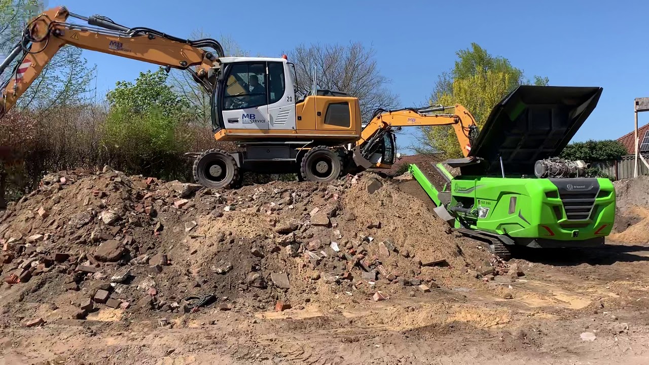 Franzoi Schredder im Bauschutt , Betonschredder , Vorzerkleinerer , Brechanlage