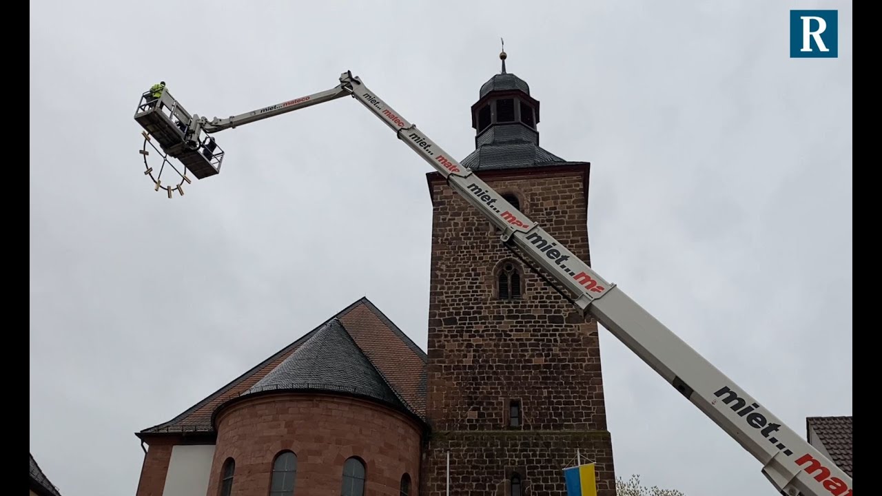 Wiederbeleuchtung der Kirchturmuhr Annweiler