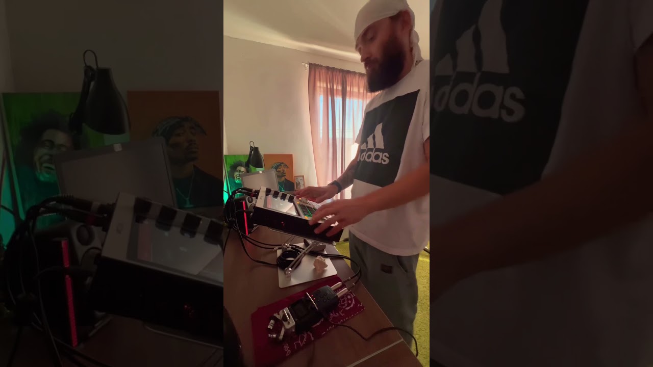 Moon rise #akaimpcone #mpcbeatmaking #musicproduction #beatmakingprocess #beatmaking #music