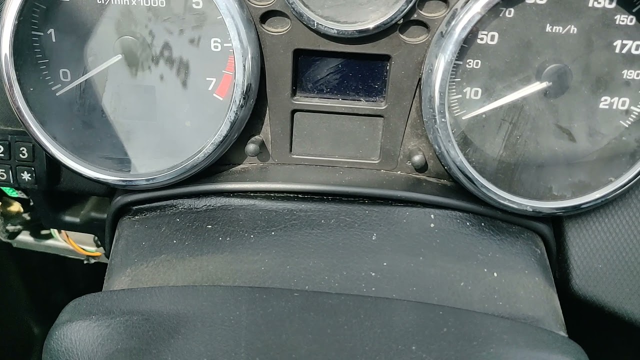 Peugeot 207  speedometer replacement quick guide how to remove (English)