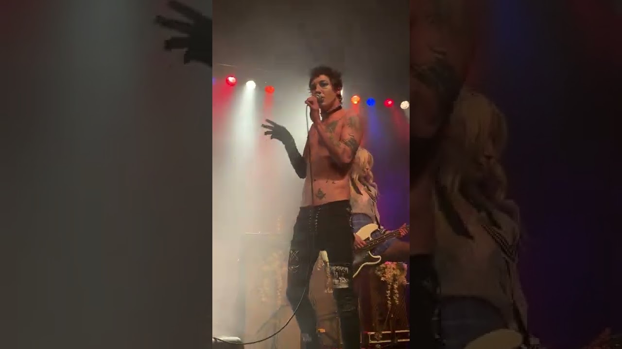 Teenagers (My Chemical Romance cover) by Palaye Royale live 2/20/22 at the Old National Centre