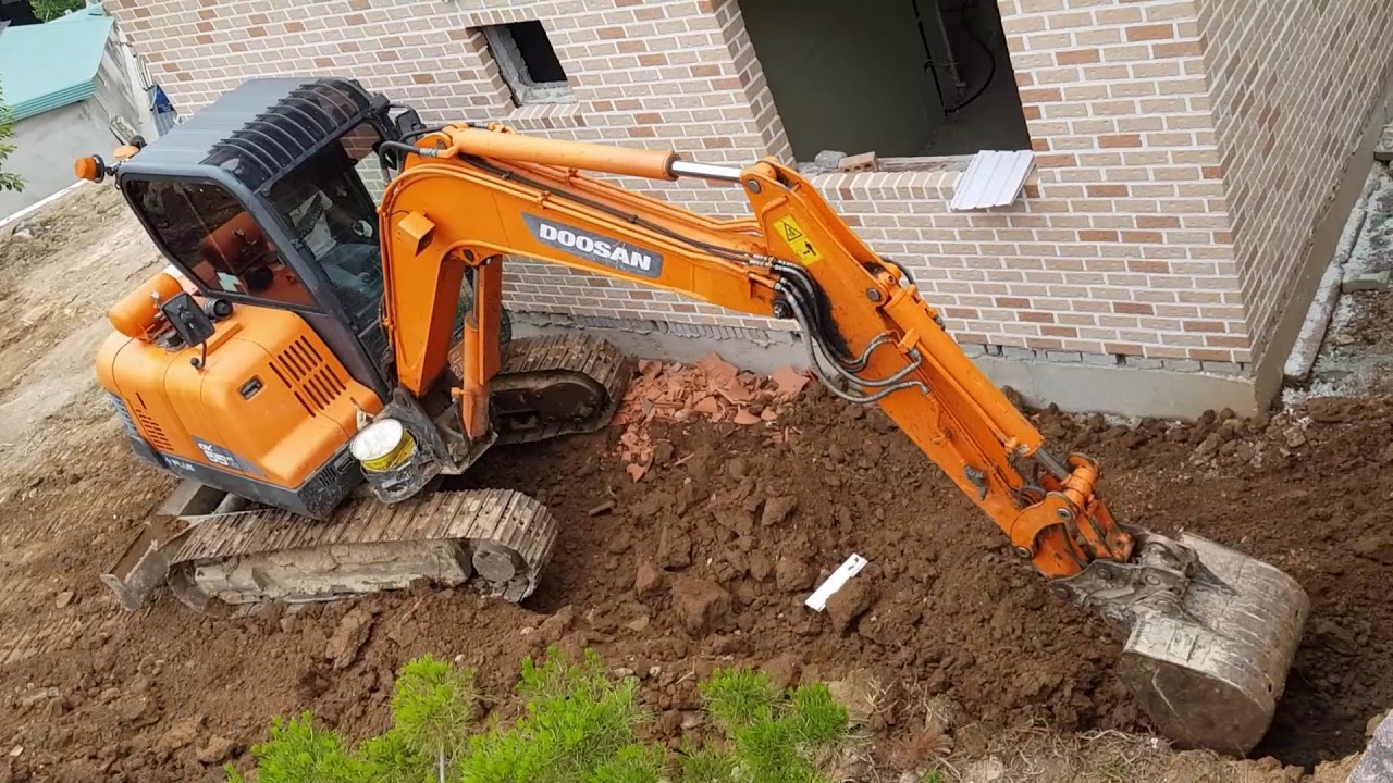 두산 굴삭기(포크레인, 02) DX 55MT ACE 우수관로 작업 및 주변정리