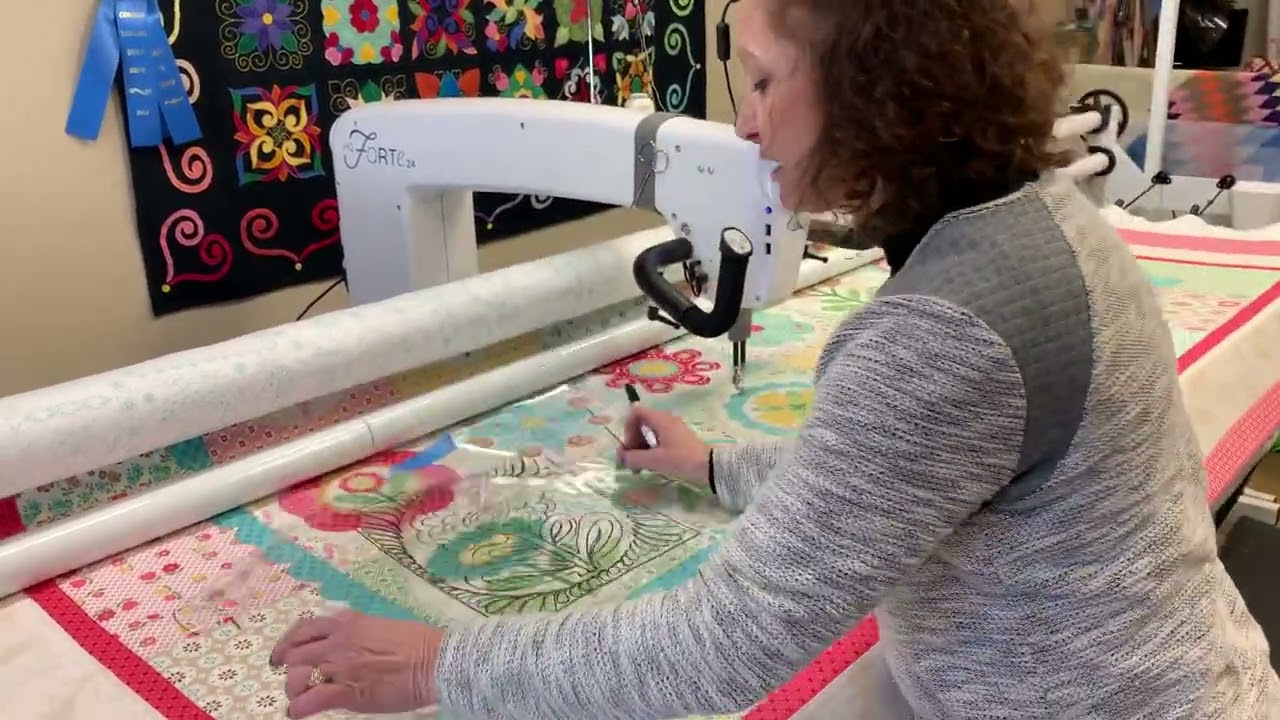 Free-Motion Quilting the Granny Garden Sew Quilt by Lori Holt | Design First, Quilt with Confidence