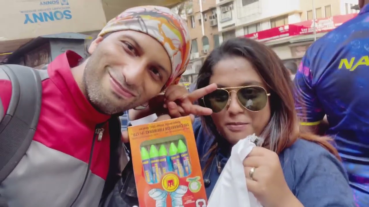 Diwali ke Fatake 🚀| Essabhai Fire Works| Largest Fire Cracker Store in Mumbai | Diwali Special💥🧨