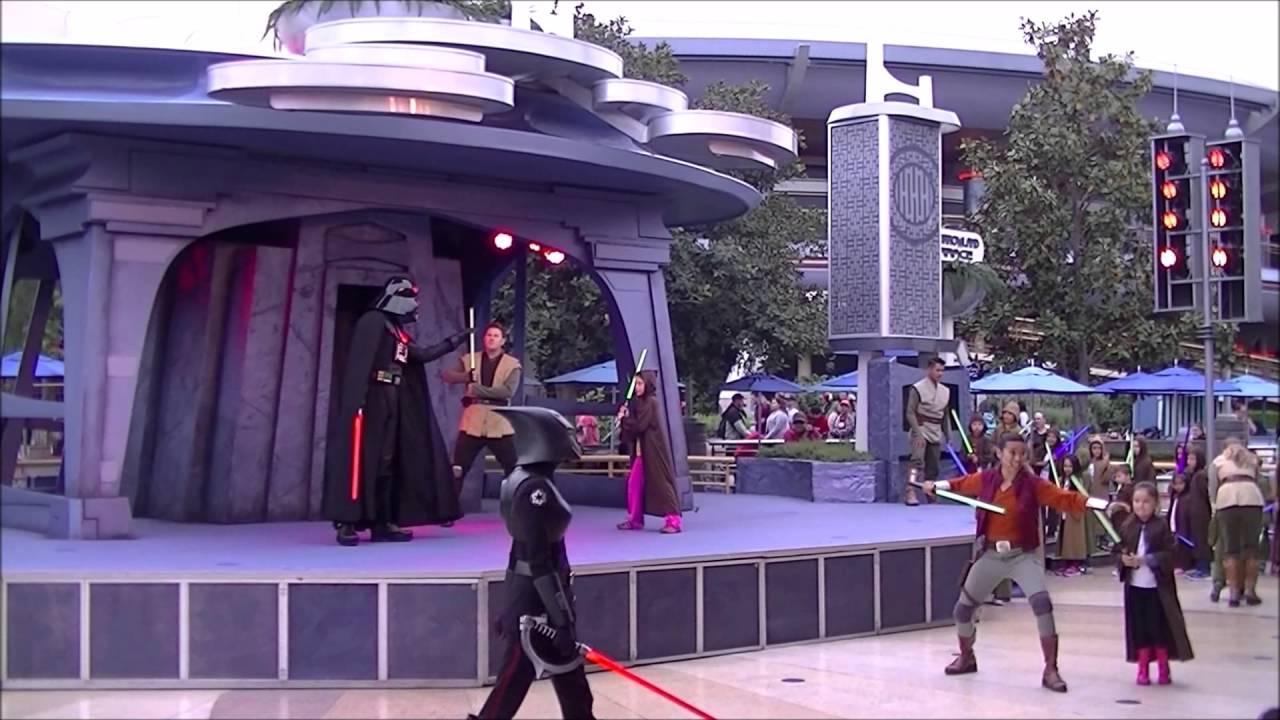 Disneyland - Jedi Training Trails of the Temple